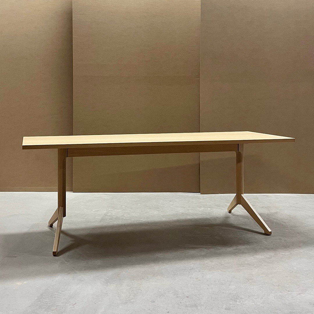Locus bord Karl Andersson Söner