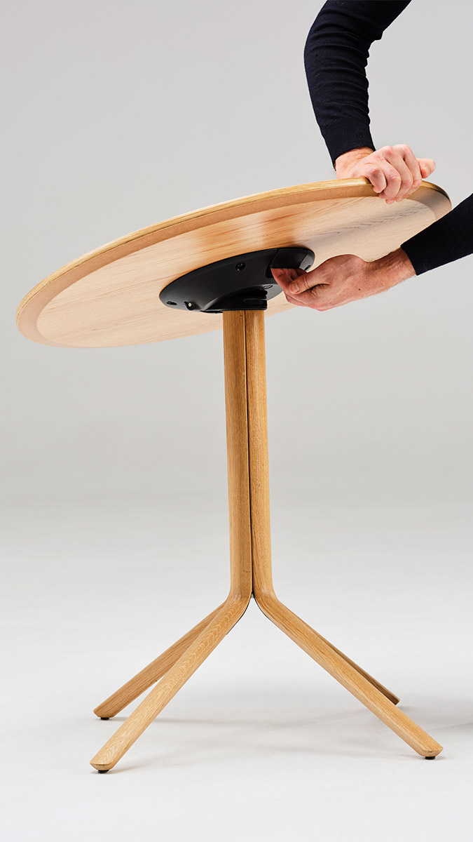 Peel foldable pedestal table Karl Andersson Söner