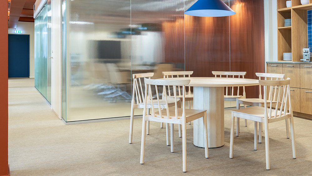 Currentum Sander Meeting chair Cap meeting table sofa table Taverna stackable chair Karl Andersson Söner