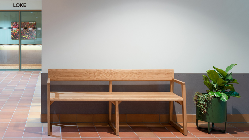 Idun Korttidsboende soffa Meander skåp Upper rumsavdelare Ray fällstol Colo Chair byrå May Karl Andersson Söner