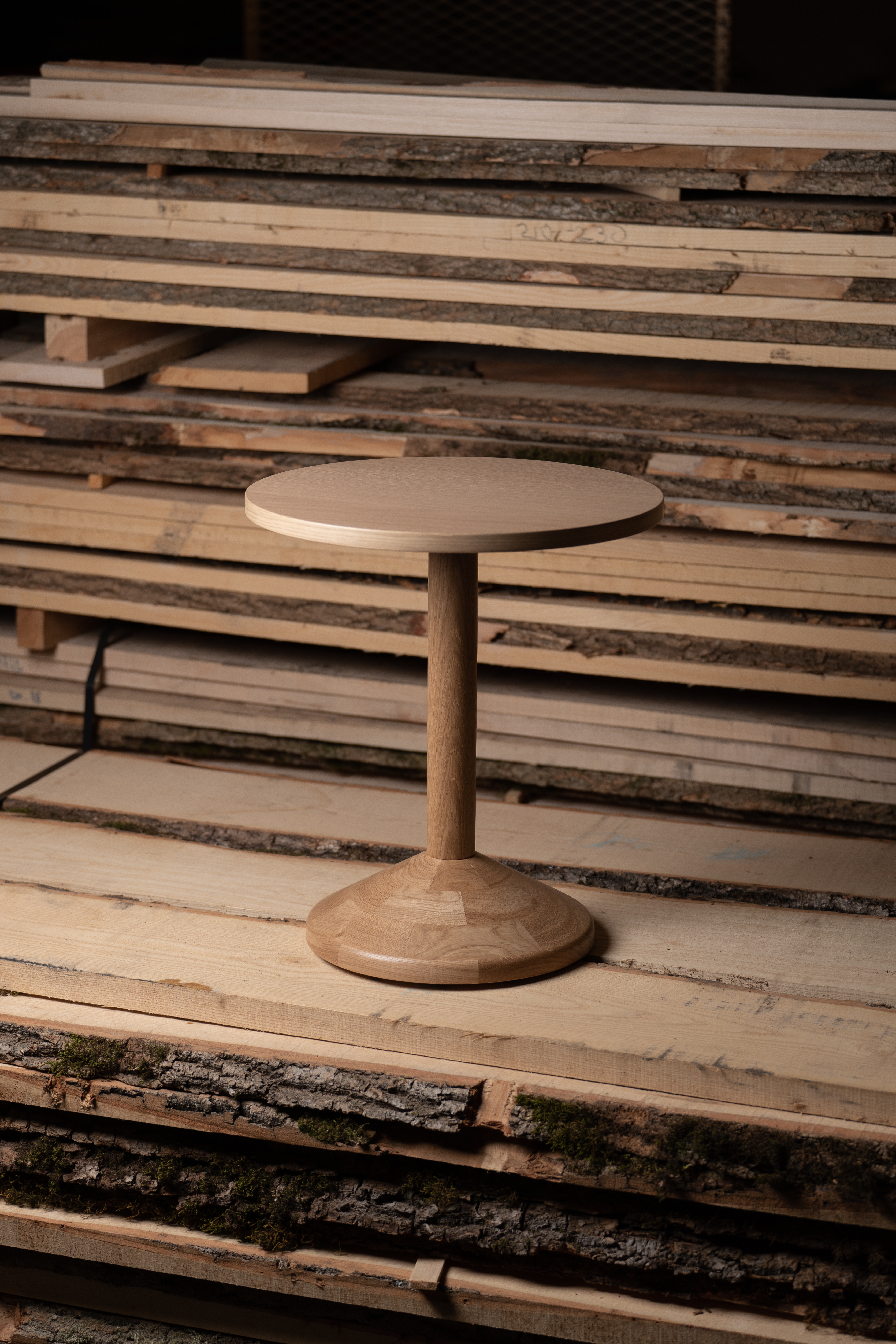 Pivå pedestal table factory Karl Andersson Söner