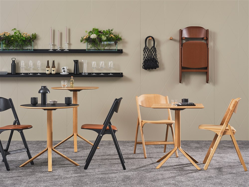 Peel folding table pedestal table Karl Andersson Söner