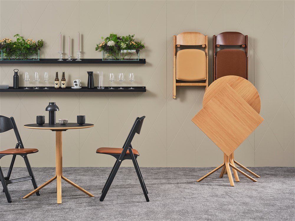 Peel folding table pedestal table Karl Andersson Söner