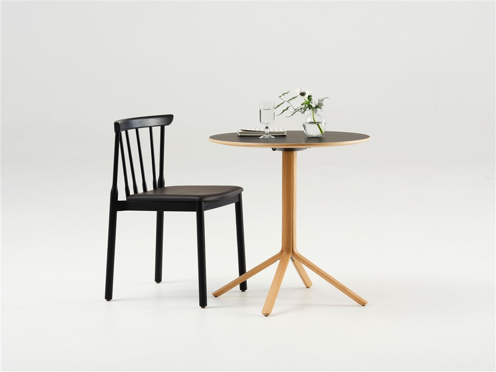 Peel folding table pedestal table Karl Andersson Söner