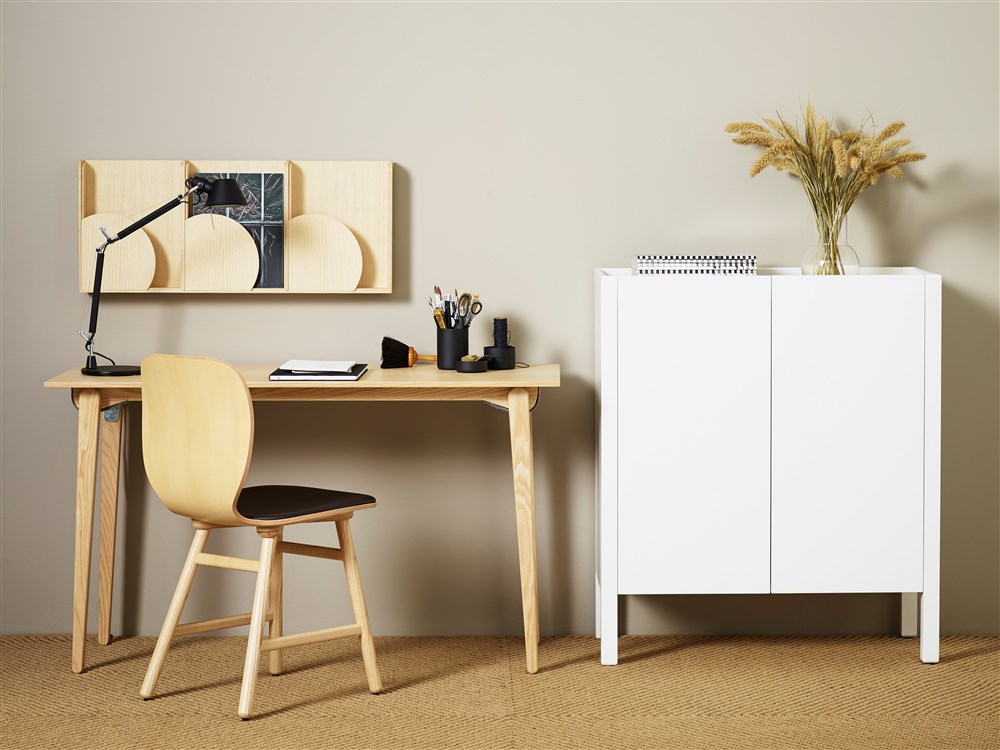 Arc magazine shelf Karl Andersson Söner